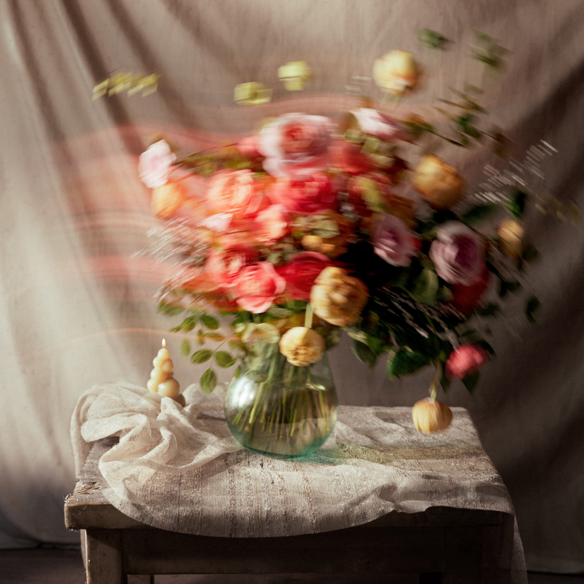 Flowers In Motion 1 Main Streaks — Gallery